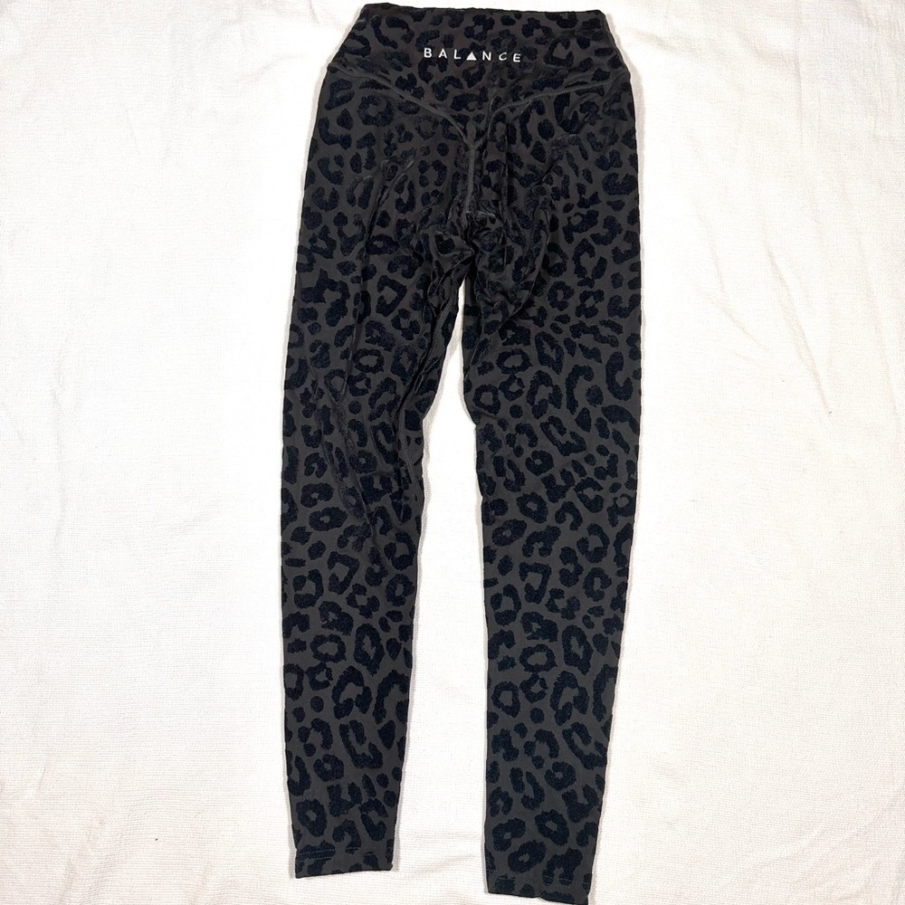 BALANCE ATHLETICA Kingdom Velvet Lux Panther Black Animal Print Leggings Small